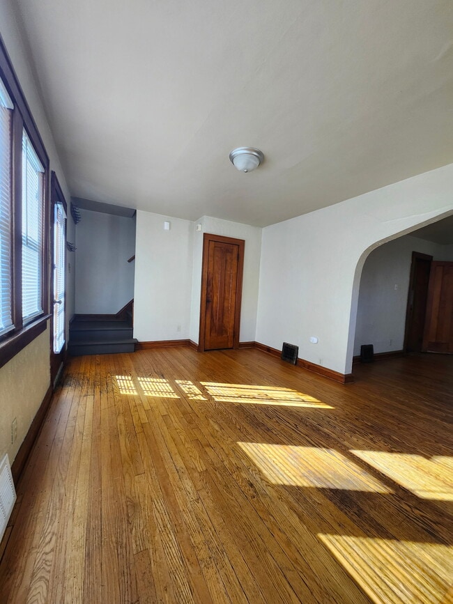 Photo - 5923 N 38th St