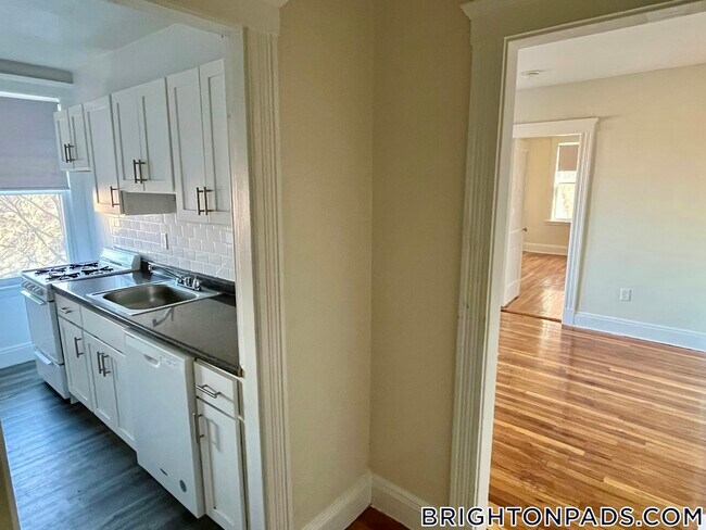 Photo - 1626 Commonwealth Ave Unit 6