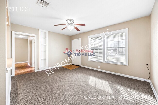 Photo - 1211 C St