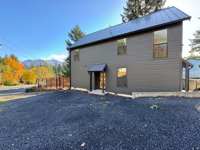 Photo - 361 Frank Johns Rd