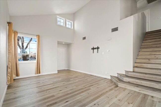 Photo - 8141 Dartmoor Ave