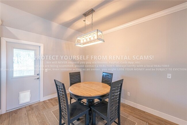 Photo - 533 Brinley St