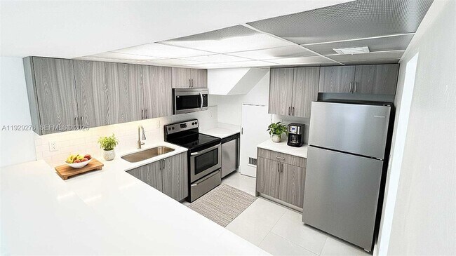 Building Photo - 3079 NW 11th St