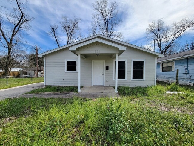Building Photo - 617 Avenue I Rental