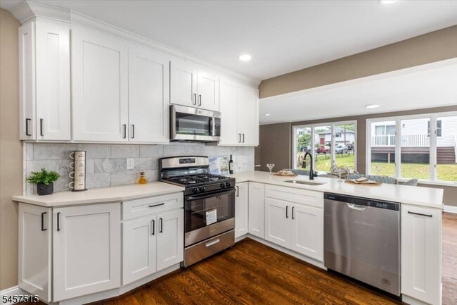 235 River Dr