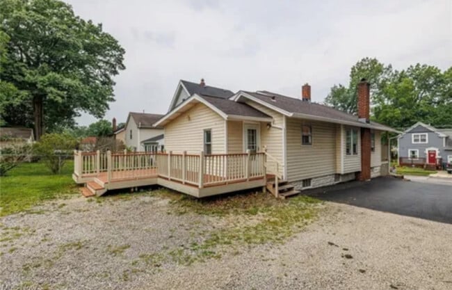 Photo - 454 Grove Ave