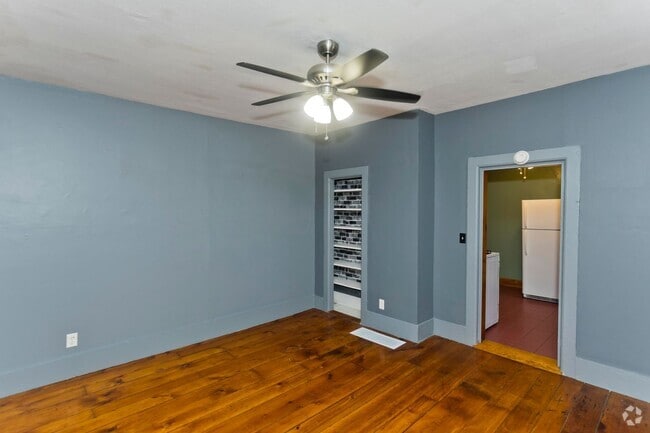 Building Photo - 23-25 Day St Unit 25 Day St Rental