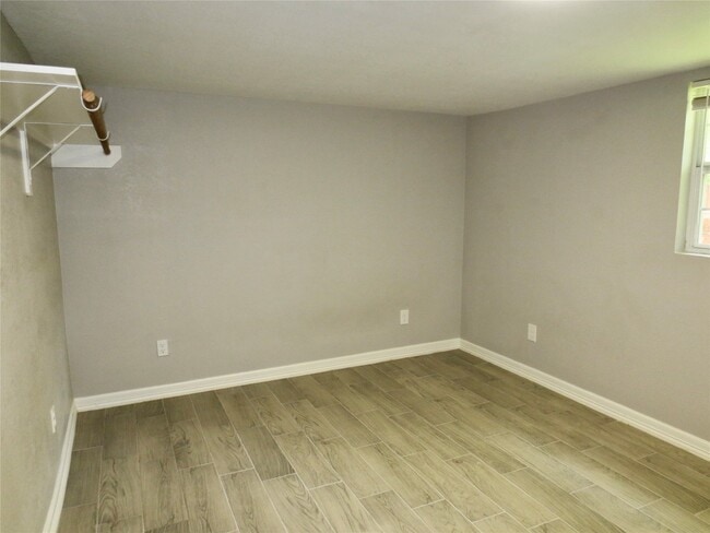 Photo - 2204 Parker Rd