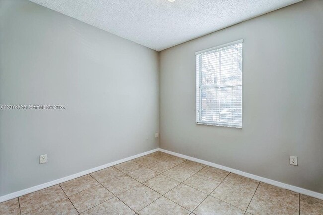 Photo - 4240 NE 9th St
