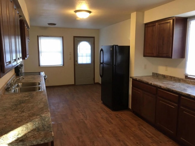 Photo - 2115 Olive St