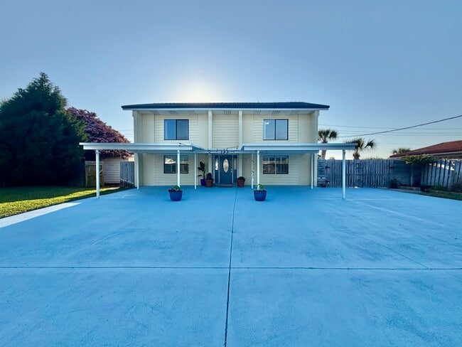 Photo - 723 Sailfish Dr