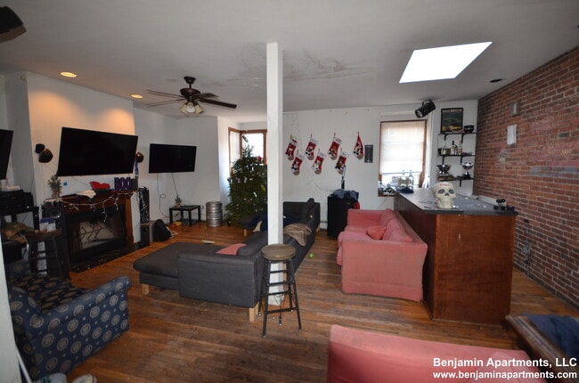 Photo - 486 Massachusetts Ave Unit 3