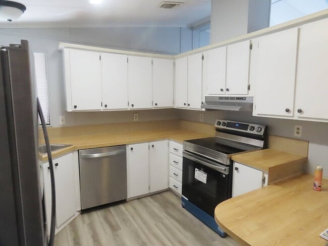 Photo - 1077 Quail Dr