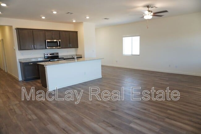 Photo - 659 N Crowned Dove Trail