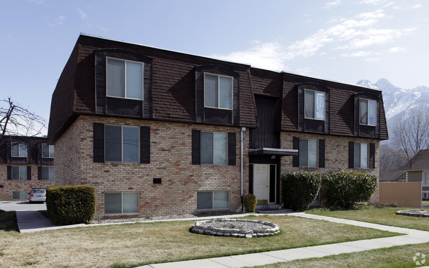 Memory Lane Apartments - Memory Lane Apartments