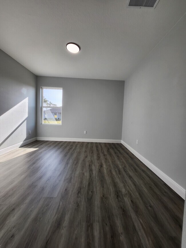 Photo - 6918-6920 Dickinson Dr