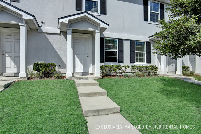 Photo - 8480 McGirts Village Ln Townhome