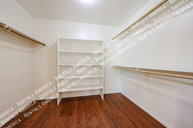 Photo - 9202 W MacKenzie Dr