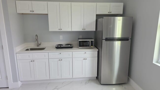 Photo - 104 Harry Ave S