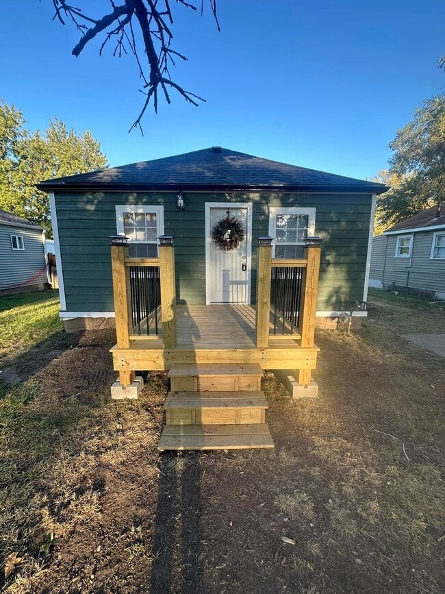 Building Photo - HOUSE FOR RENT at 910 N 11st St, Salina, KS