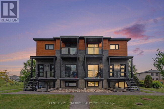 Photo - 251 Capri Ave