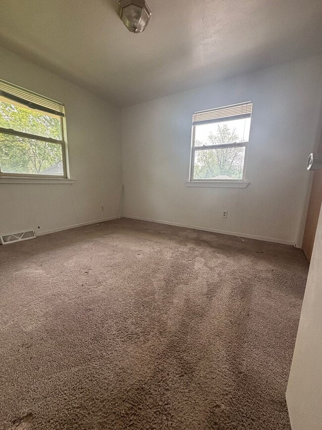 Photo - MB 8205-8207 Antioch Rd Unidad 8207