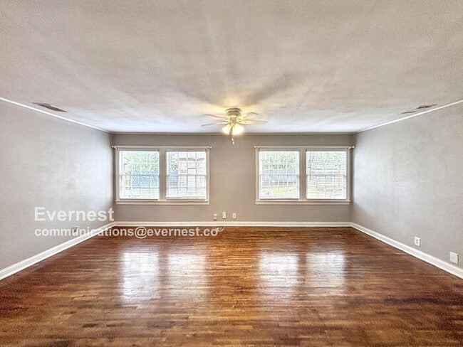 Photo - 208 Florence Dr