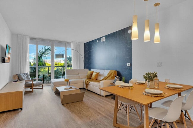 Building Photo - 2602 E Hallandale Beach Blvd Unit ID1389785P