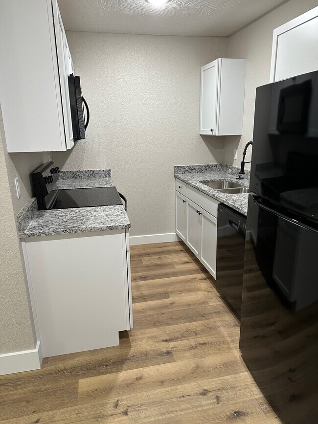 449 W Lombard St Apartments Unit C Springfield, MO