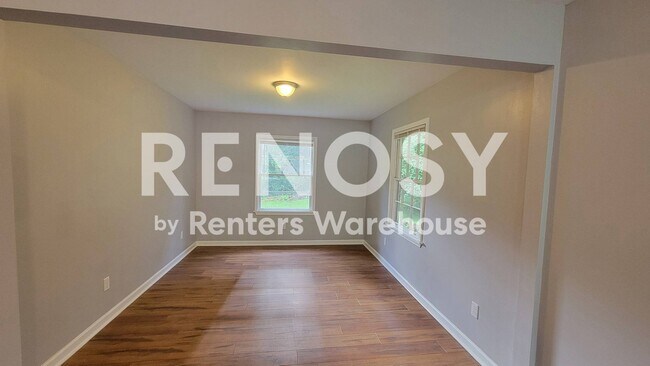 141 Ellendale Ln NW