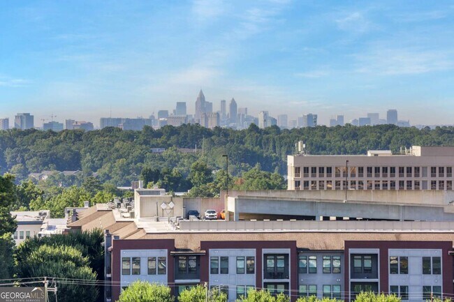 Building Photo - 300 Johnson Ferry Rd Unit B1002