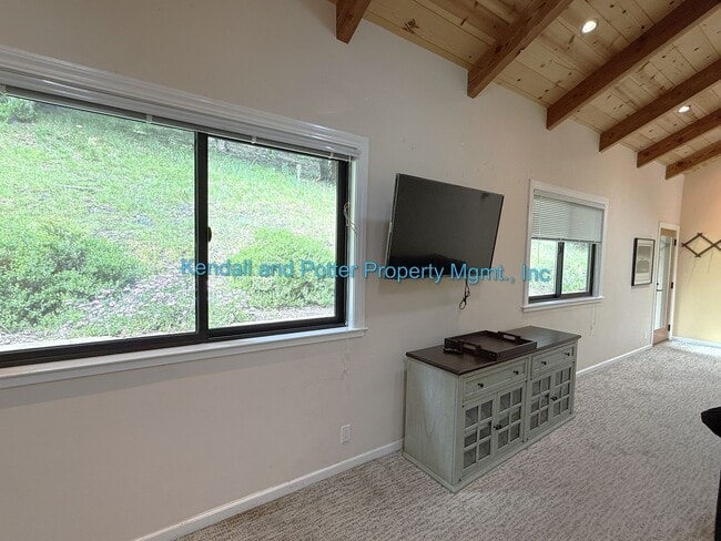 Photo - Sunny Redwood Retreat, Ideally Located, Built in 2018 – Flexible 1–2 Bedroom, 1 Bath