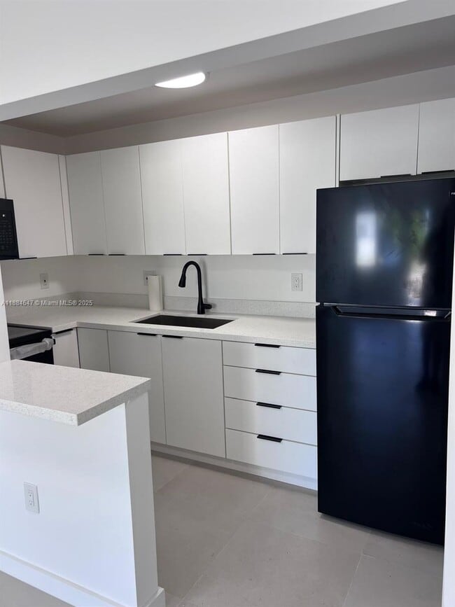 Photo - 7820 NE Bayshore Ct Unidad 101
