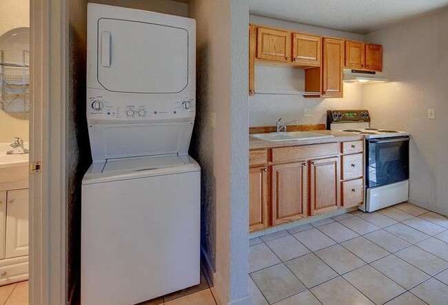 Photo - 541- 6th st Unidad #2