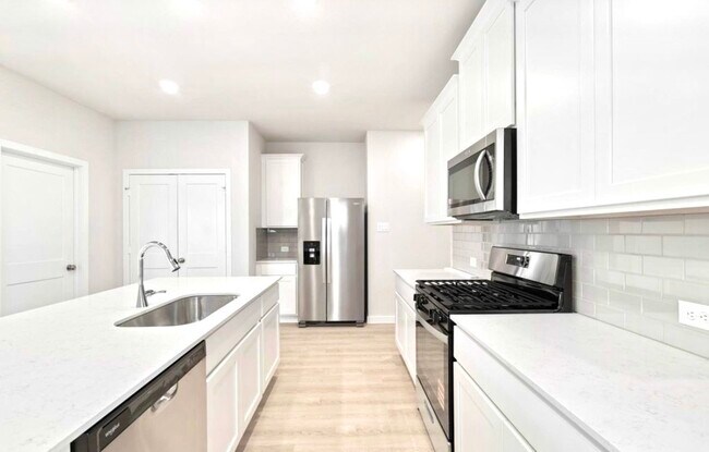 Photo - 32915 Silver Mdw Wy