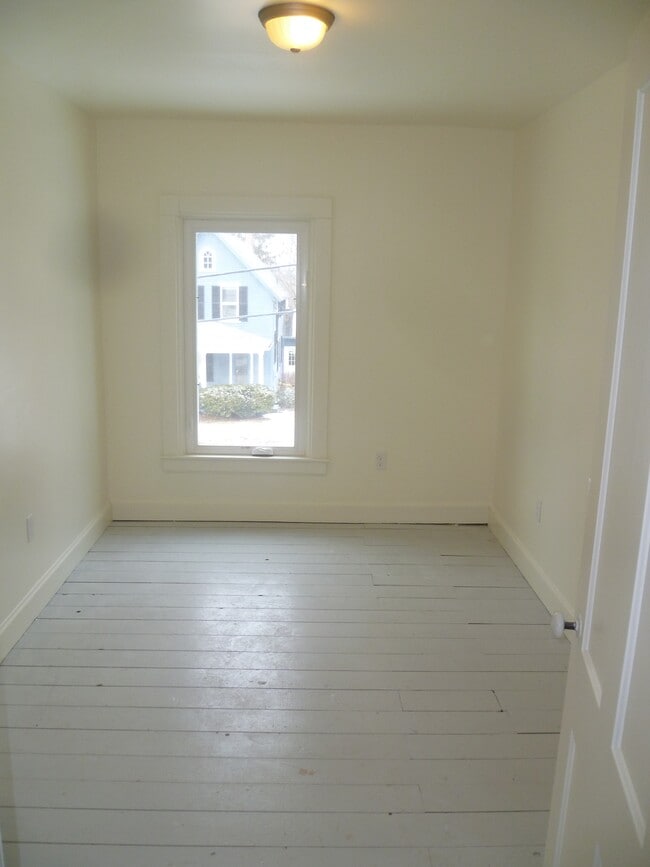 203 Grandview St Unit 205
