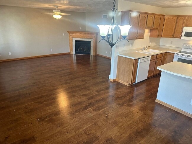 Photo - 122 Comfort Way