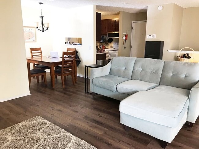 Photo - 3035 Oneal Pkwy Unit T20