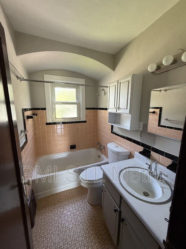 Photo - 10058 Dorothy Ave