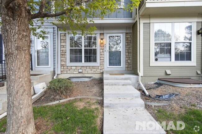 Building Photo - Charming 3BR Townhome in Centennial