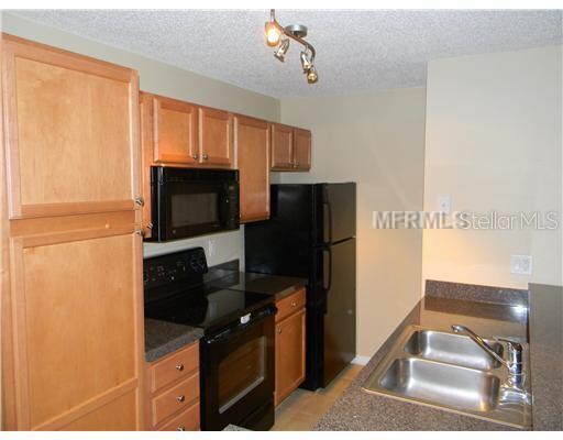 Photo - 214 Lake Parsons Green