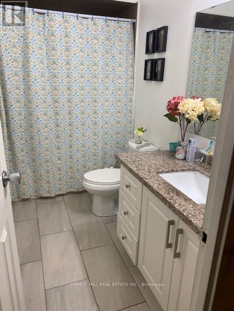 Photo - 436 Queen St W