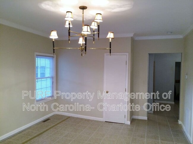 Photo - 179 Booker Dr SW