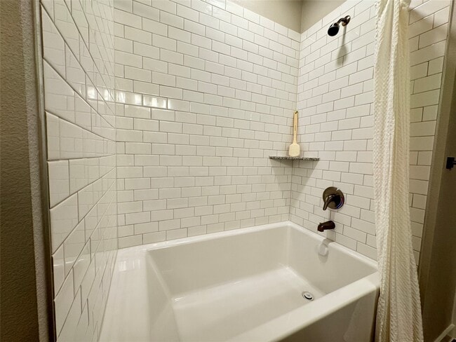 Building Photo - 18300 Marvelous Pl Unit B2.1328 Rental