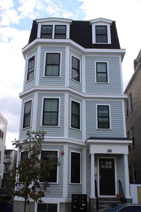 Photo - 303 Maverick St Apartments Unit 4
