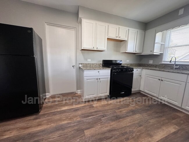 Photo - 2237 Vermont St Unit 2w