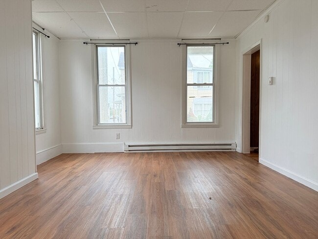 Photo - 2 Bedroom Home in the Heart of Milford!