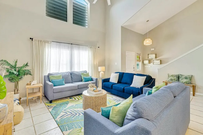 Liv - 14861 S Padre Island Dr