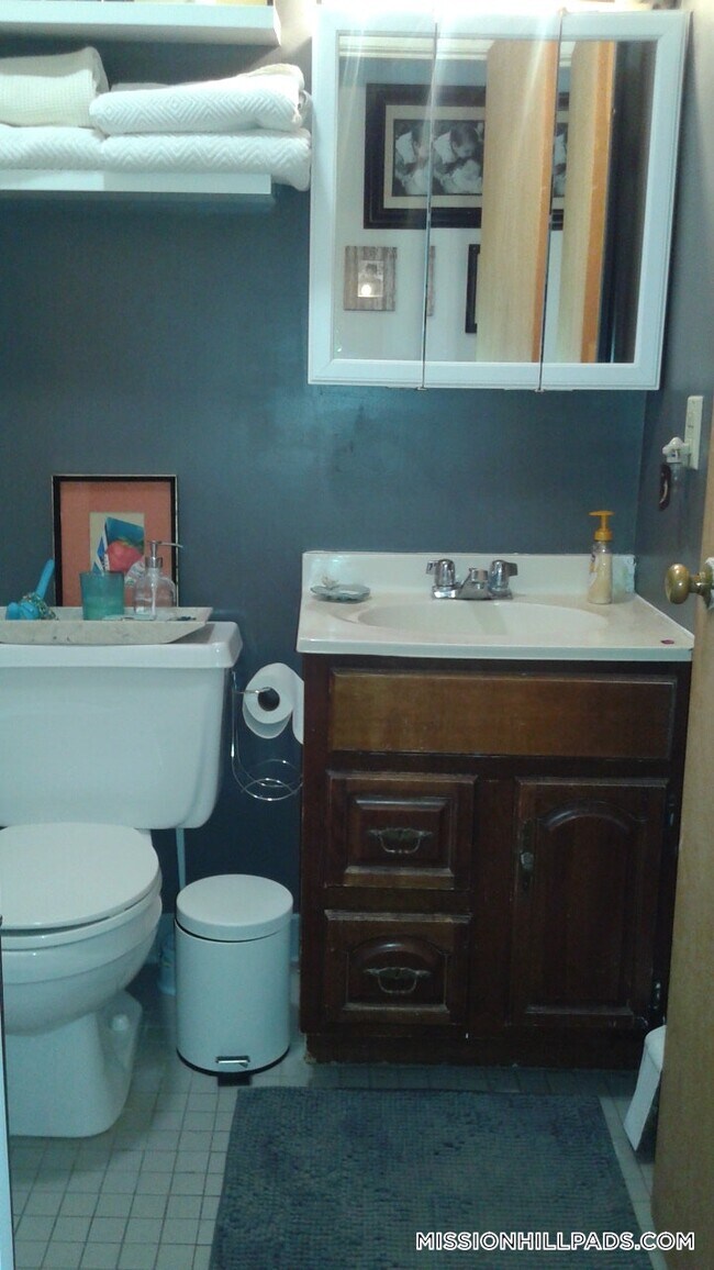 Photo - 63 S Huntington Ave Apartment Unit 4
