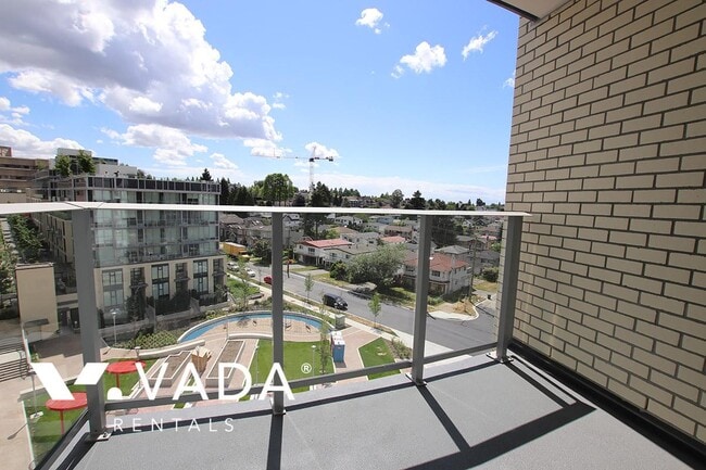 Photo - Wall Centre Central Park 1 BR APT Rental 816-5470 Ormidale St Vancouver: VADA Unit 816